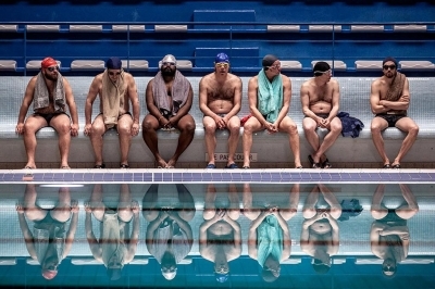 Film Still aus - Ein Becken voller Männer